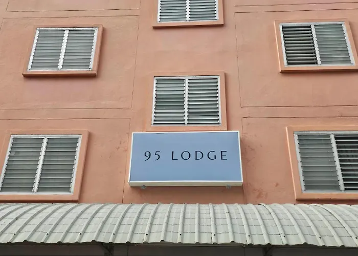 95 Aparthotel